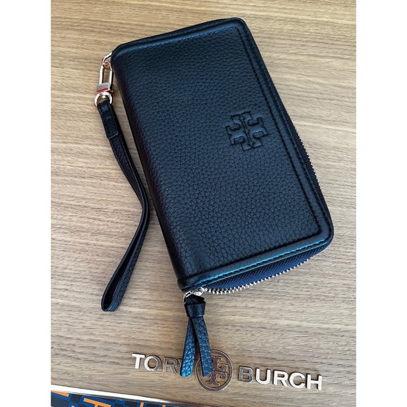 Tory Burch Handbags - ♦️AUTHENTIC TORY BURCH BLACK LEATHER WALLET / WRISTLET